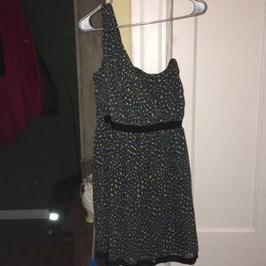 One strap dress